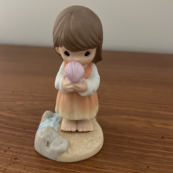 Precious Moment Enesco 1999 The Great Pearl Figurine - Picture 2 of 9